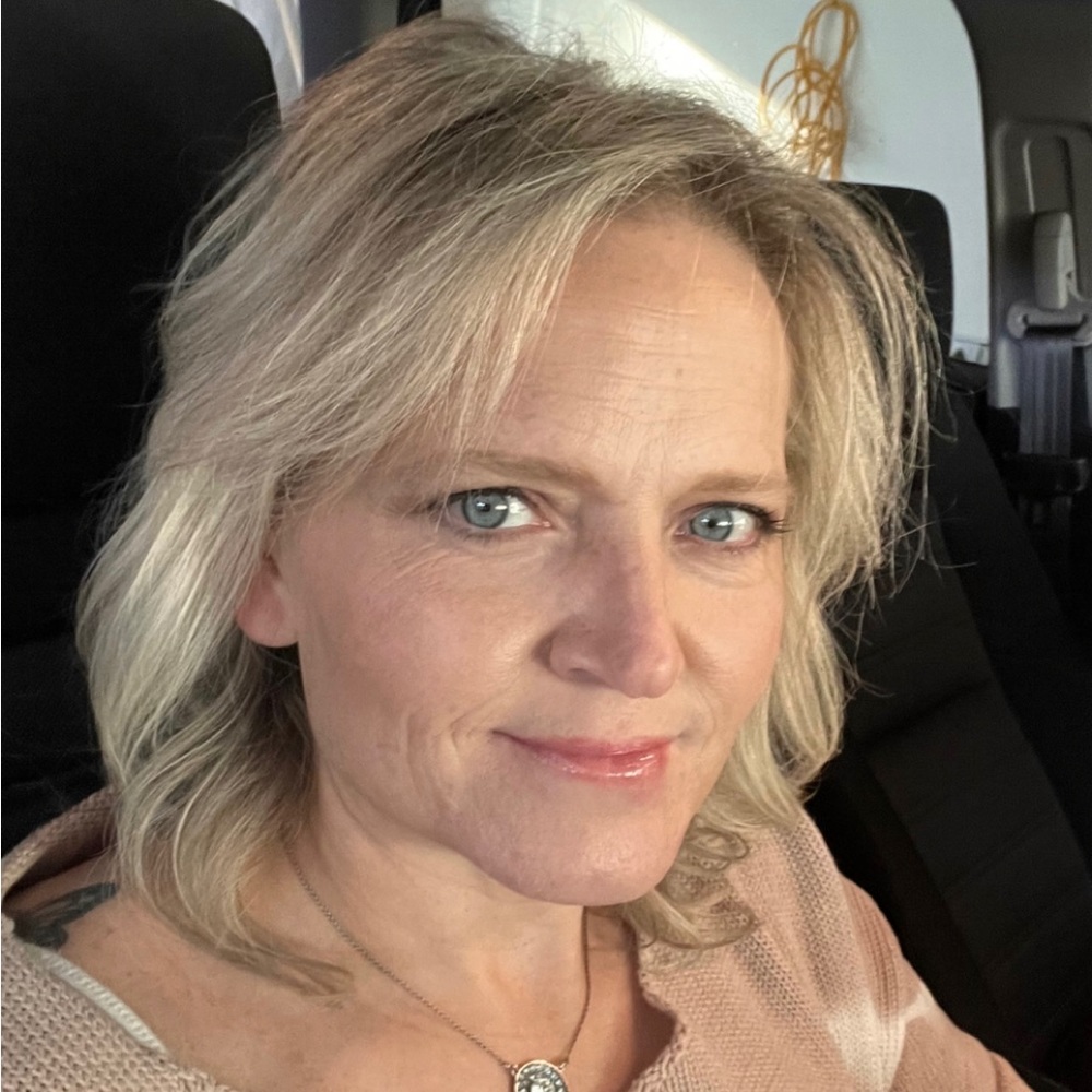 Meet your Posher, Amy